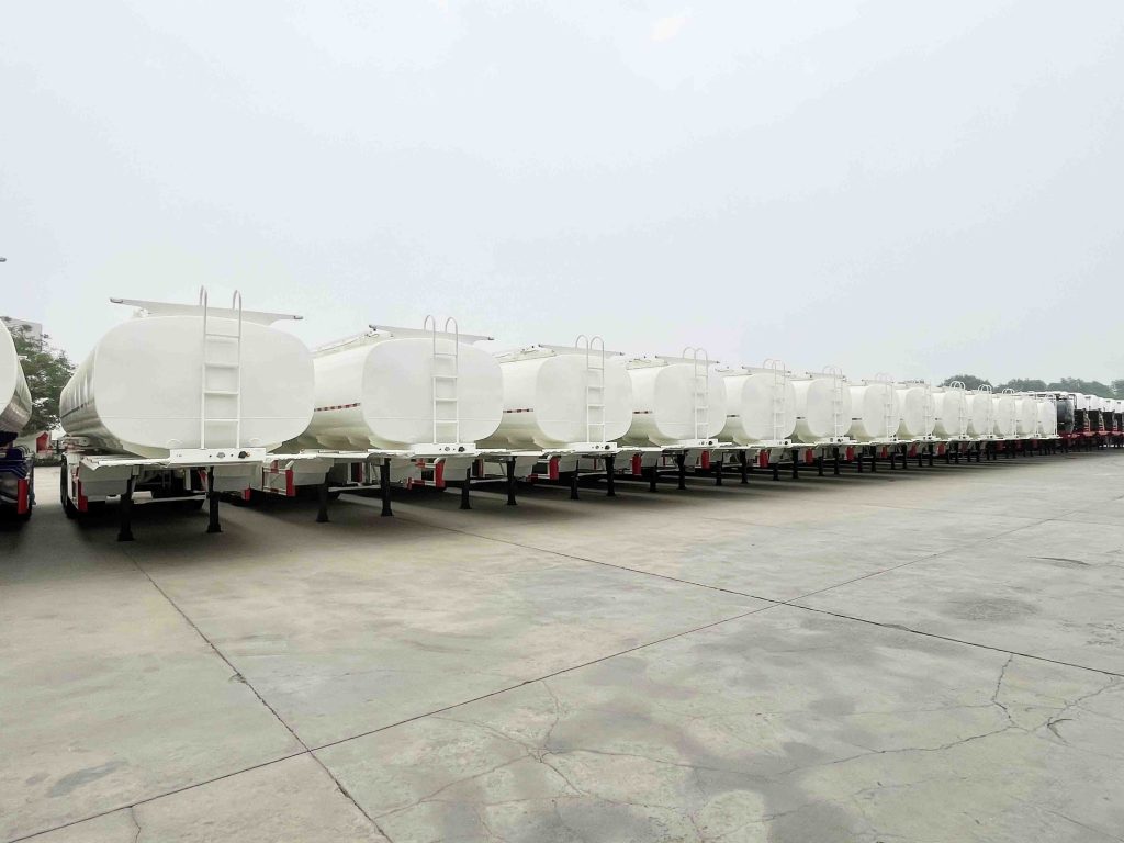 3 Axles 40000L Fuel Tanker Trailer插图