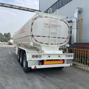 3-Axles-40000L-4-Compartments-Fuel-Tanker-Trailer-for-Sale-in-Guinea-4-1