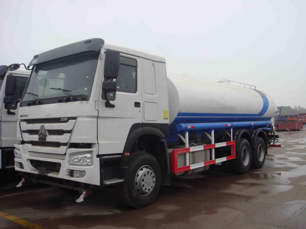 Sinotruk Howo 6×4 Water Tank Browser Truck插图